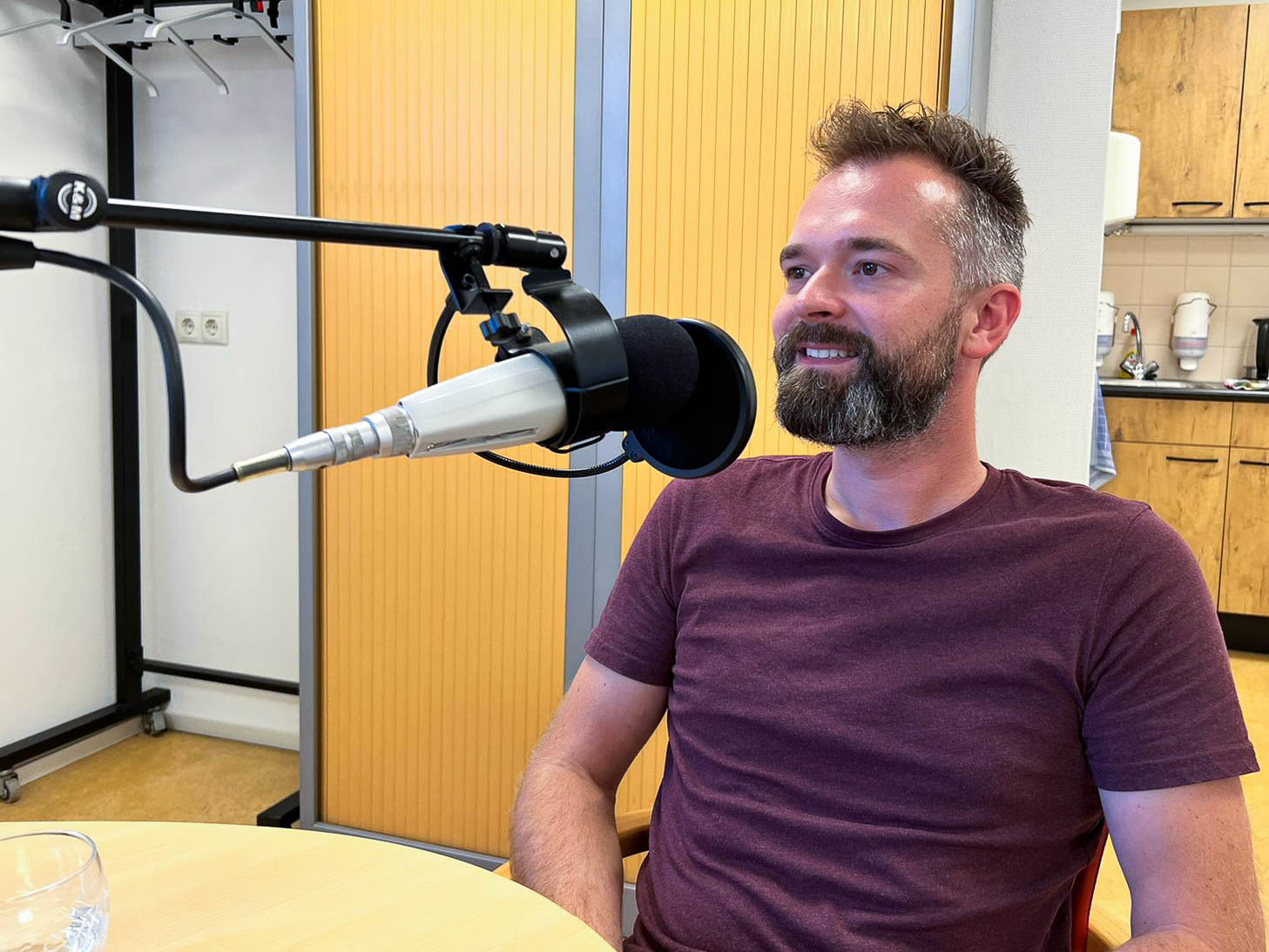 Lennert at radio interview for Omroep Wetering Lennert van den Berg at radio show for Omroep Wetering